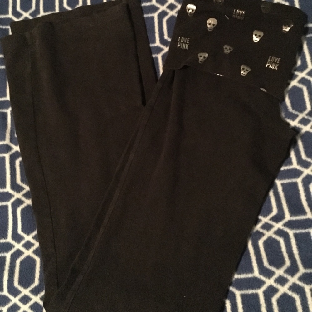 Vs pink yogas
